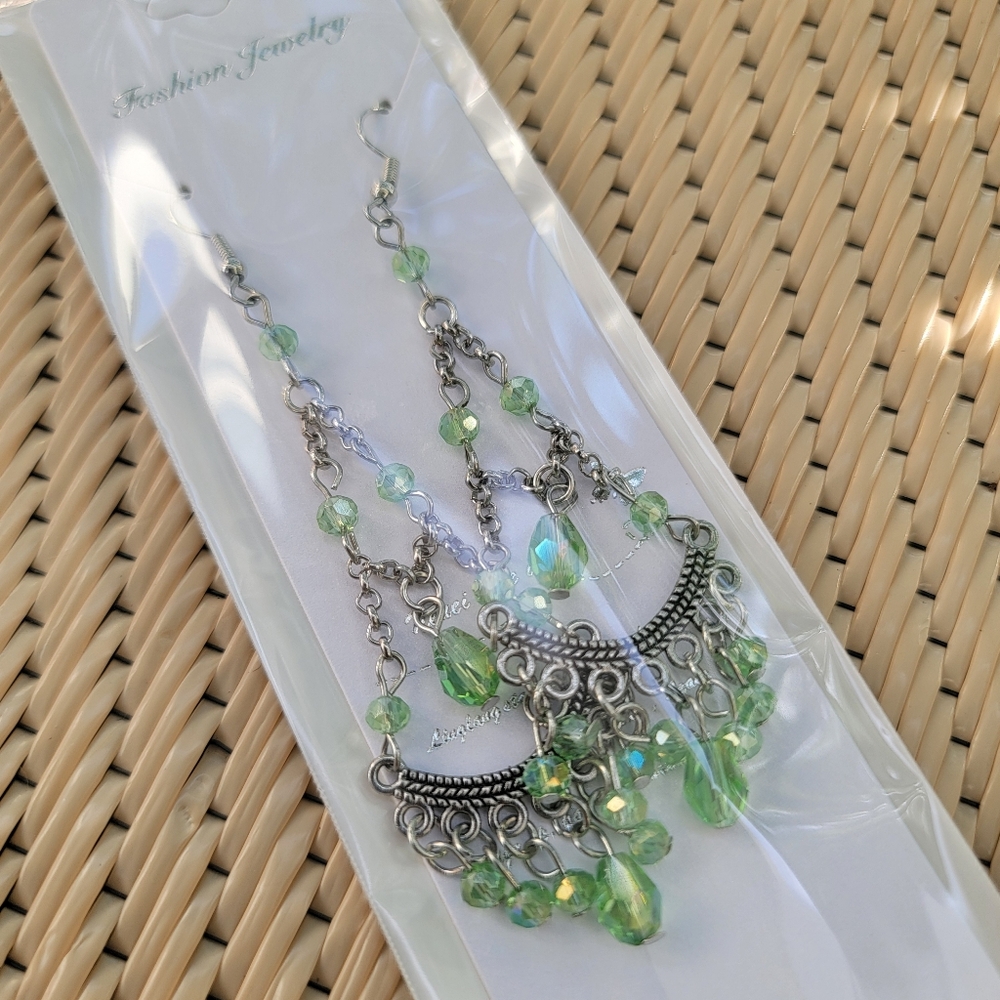 🔴10 Firm!! Elegant Green Chandelier Earrings